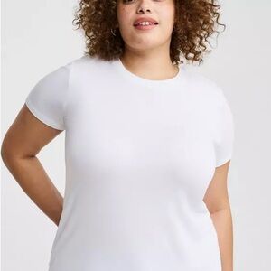 Torrid Perfect Supersoft Crew Neck Tee Bright White Size 3 NEW
